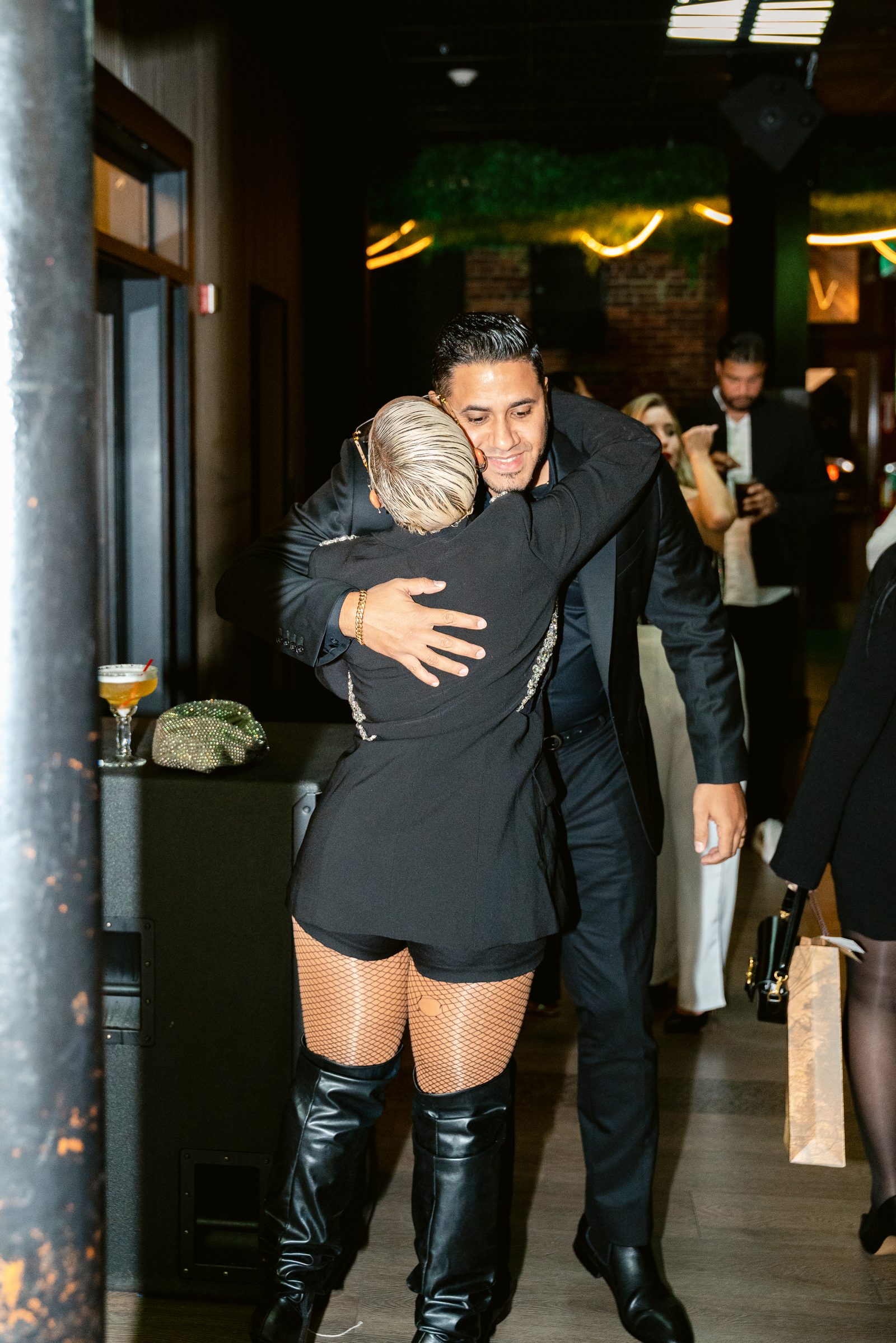 EVAN’S PARTY — Moments, Captured hero